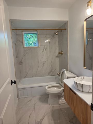 2108 Blake Avenue, Dallas, TX 75228