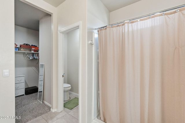 18591 W DESERT HOLLOW Drive, Surprise, AZ 85387