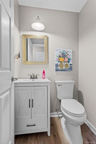 150 Exmoor Road, Waterford, MI 48328