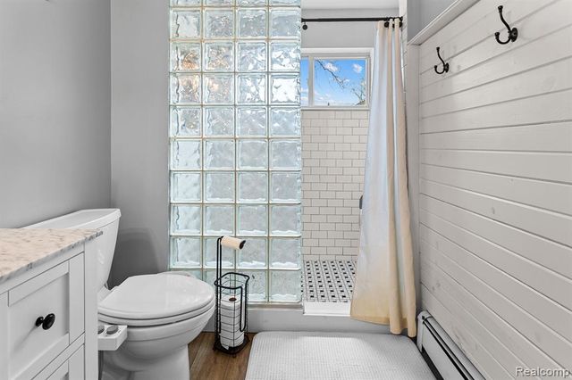 150 Exmoor Road, Waterford, MI 48328