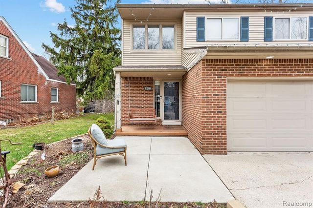 150 Exmoor Road, Waterford, MI 48328