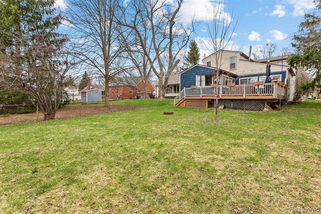 150 Exmoor Road, Waterford, MI 48328