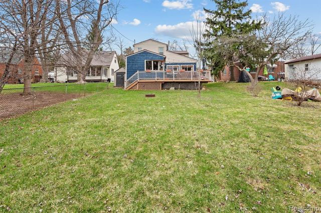 150 Exmoor Road, Waterford, MI 48328