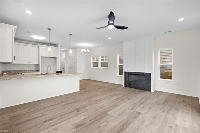 2108 High ST, Portsmouth, VA 23704