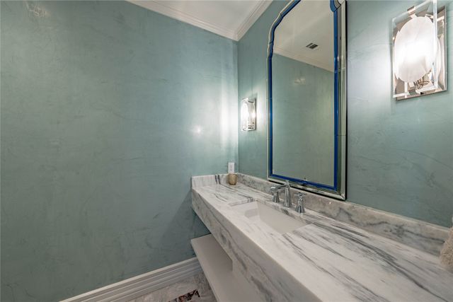 106 Brentwood Drive, Trinidad, TX 75163