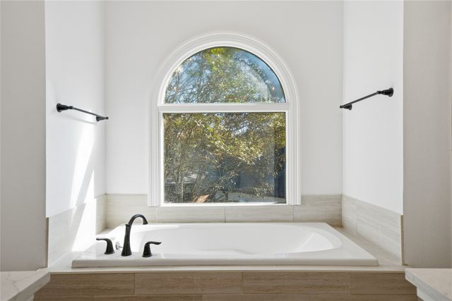 106 Brentwood Drive, Trinidad, TX 75163