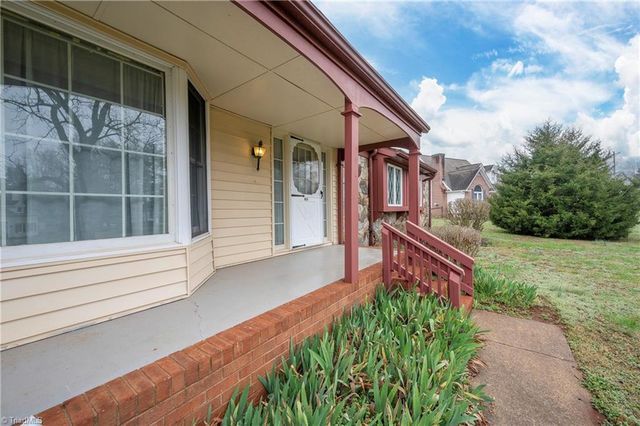 182 Pine Valley Road, Mocksville, NC 27028