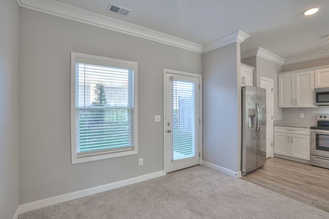 212 Mansfield Dr, Gallatin, TN 37066