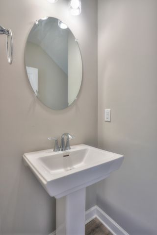 212 Mansfield Dr, Gallatin, TN 37066