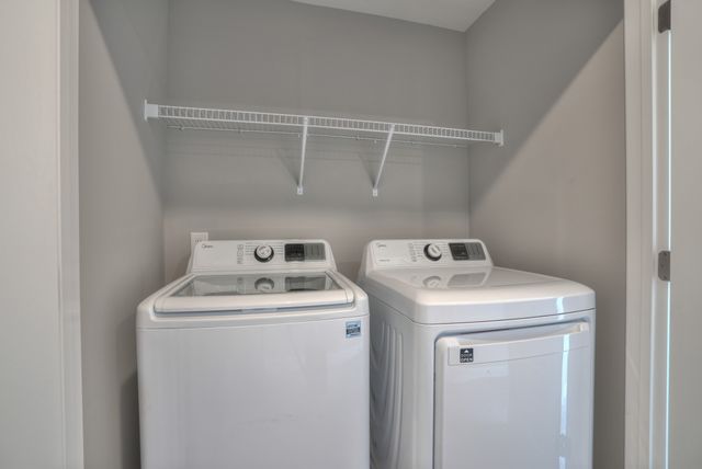 212 Mansfield Dr, Gallatin, TN 37066