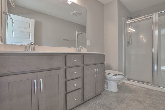 212 Mansfield Dr, Gallatin, TN 37066