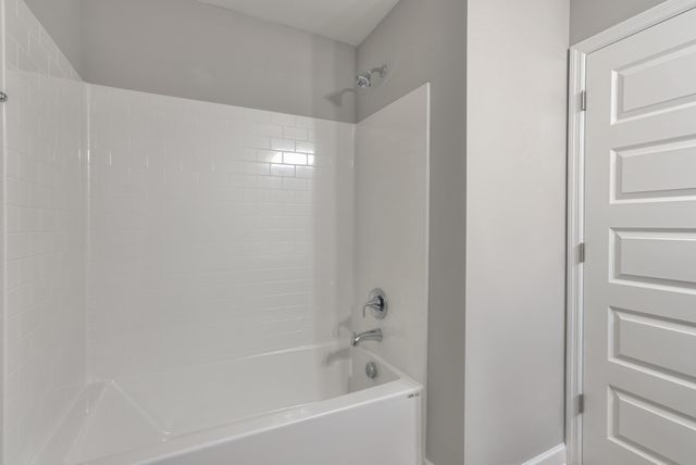 212 Mansfield Dr, Gallatin, TN 37066