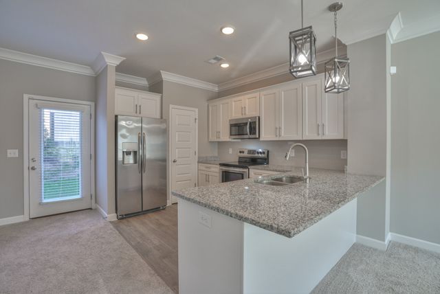 212 Mansfield Dr, Gallatin, TN 37066