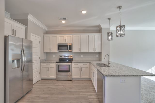 212 Mansfield Dr, Gallatin, TN 37066