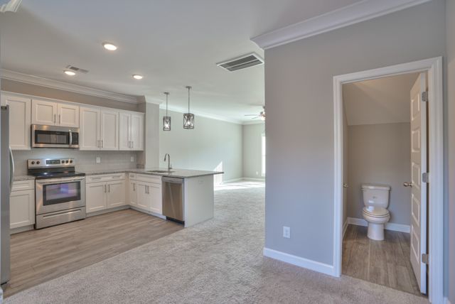 212 Mansfield Dr, Gallatin, TN 37066