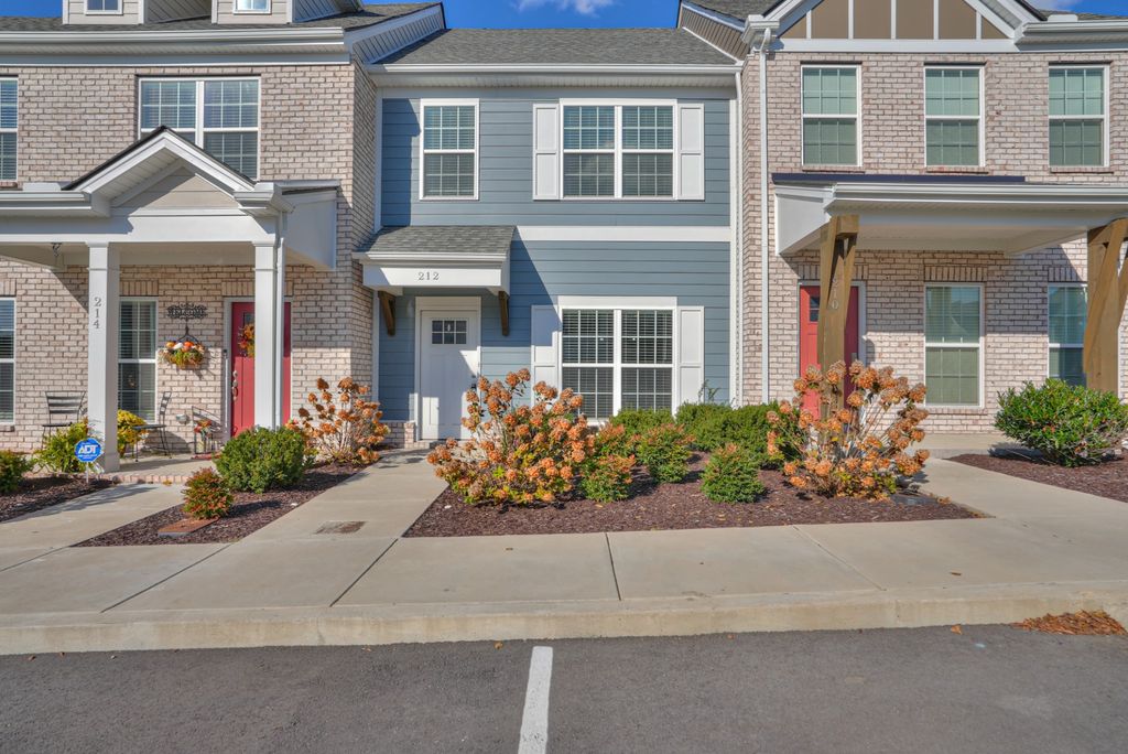 212 Mansfield Dr, Gallatin, TN 37066