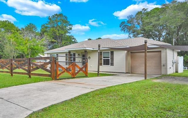 5489 NW 54th Place, Ocala, FL 34482