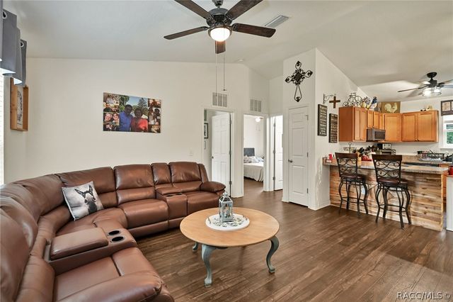 5489 NW 54th Place, Ocala, FL 34482