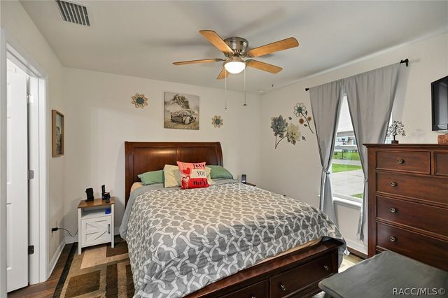 5489 NW 54th Place, Ocala, FL 34482