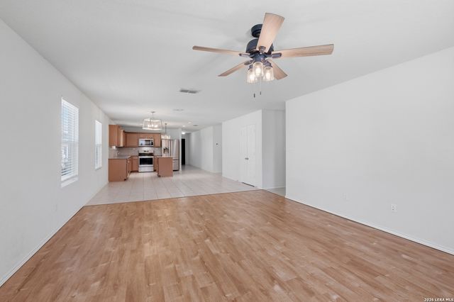 332 SALZ WAY, San Antonio, TX 78260