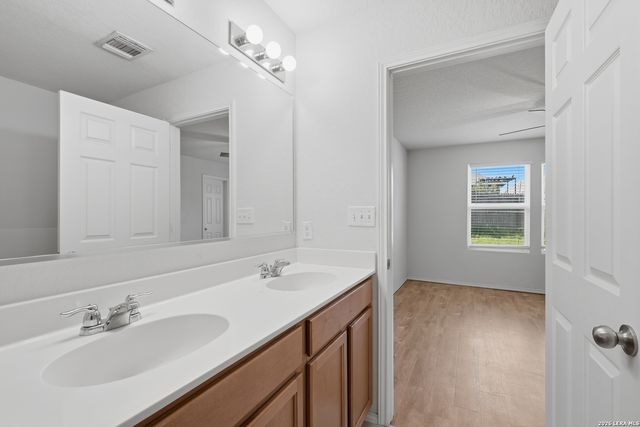 332 SALZ WAY, San Antonio, TX 78260