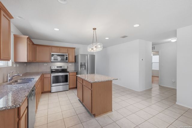 332 SALZ WAY, San Antonio, TX 78260
