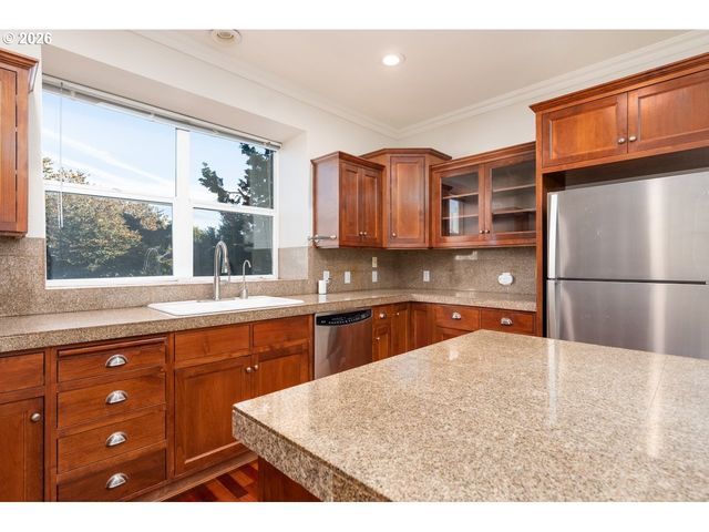 1815 Se CUTTER Ln, Vancouver, WA 98661