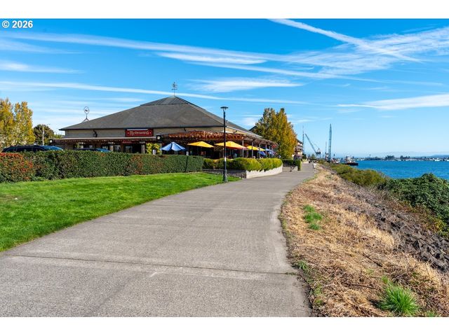 1815 Se CUTTER Ln, Vancouver, WA 98661