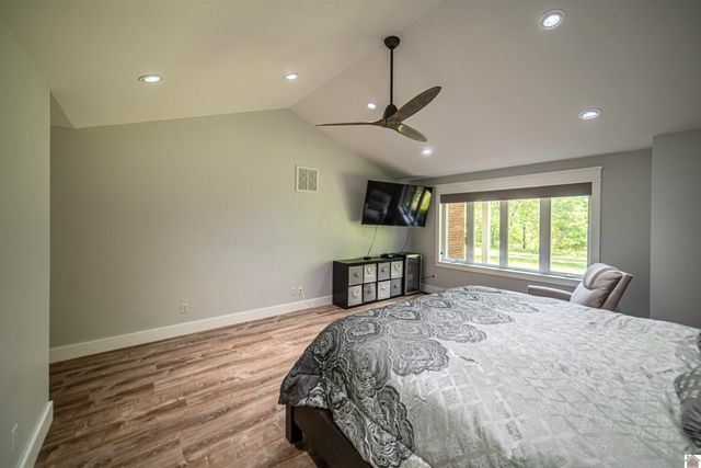 19 Greenwood Place, Paducah, KY 42003