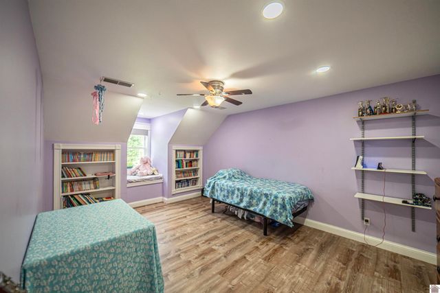 19 Greenwood Place, Paducah, KY 42003
