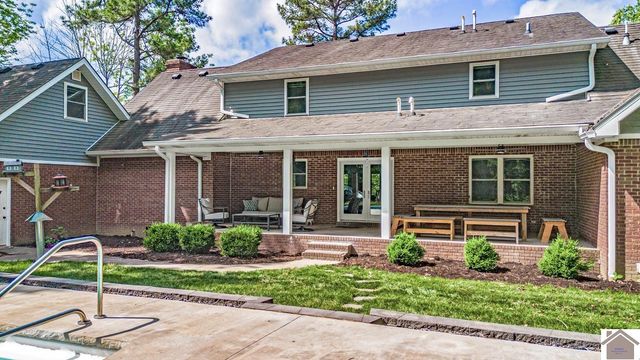 19 Greenwood Place, Paducah, KY 42003