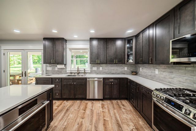 19 Greenwood Place, Paducah, KY 42003