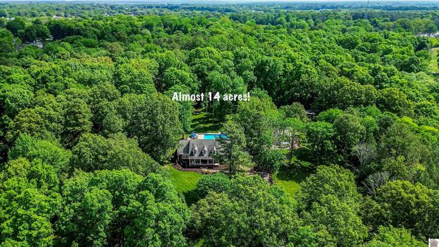 19 Greenwood Place, Paducah, KY 42003