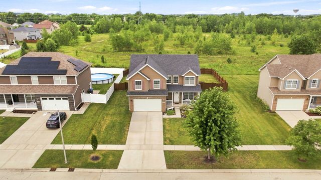 1425 S Saddlebrook Lane, Minooka, IL 60447