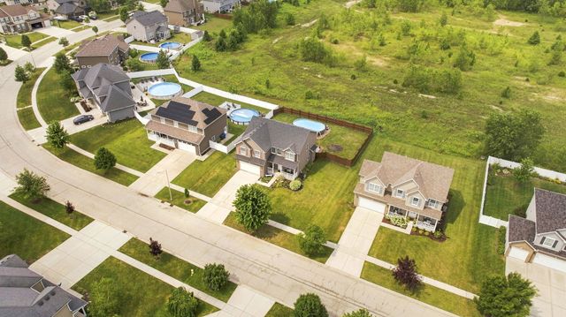 1425 S Saddlebrook Lane, Minooka, IL 60447