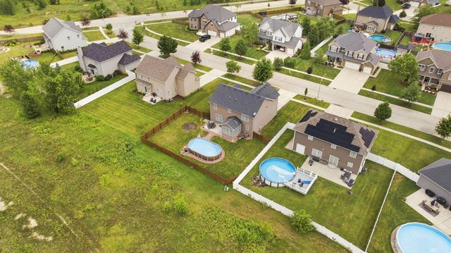 1425 S Saddlebrook Lane, Minooka, IL 60447