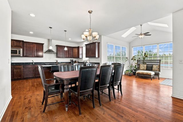 1425 S Saddlebrook Lane, Minooka, IL 60447