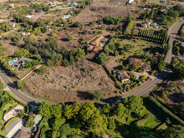 0 Holopuni Rd, Kula, HI 96790