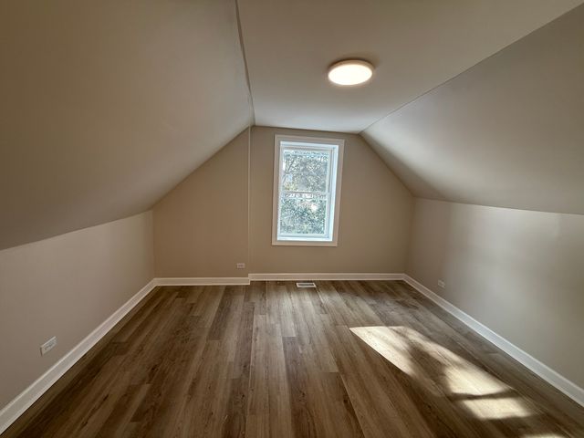 408 E End Avenue, Hillside, IL 60162