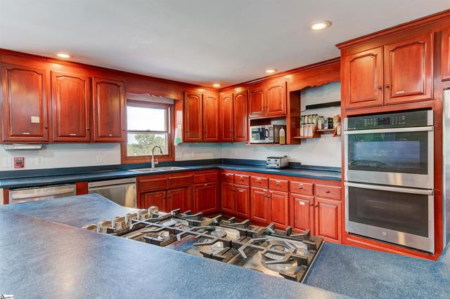 517 Cub Creek Road, Ellenboro, NC 28040