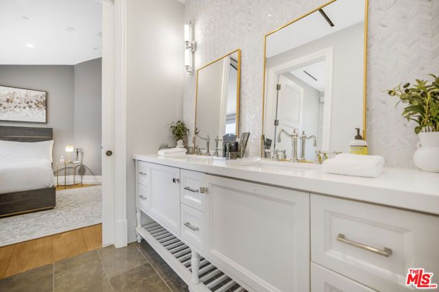 439 S Spalding Dr., Beverly Hills, CA 90212