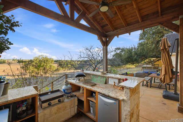 875 Cypress Pass Rd, Spring Branch, TX 78070