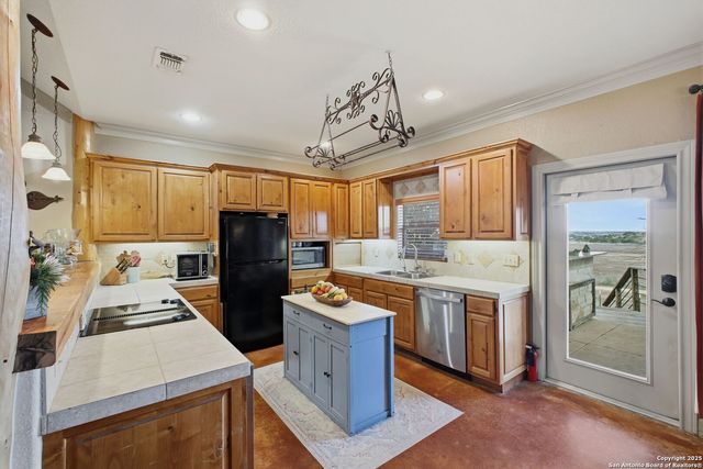 875 Cypress Pass Rd, Spring Branch, TX 78070