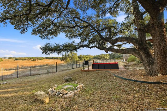 875 Cypress Pass Rd, Spring Branch, TX 78070