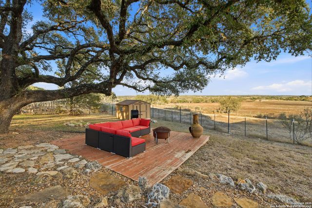 875 Cypress Pass Rd, Spring Branch, TX 78070