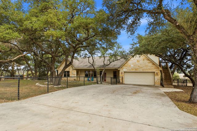 875 Cypress Pass Rd, Spring Branch, TX 78070