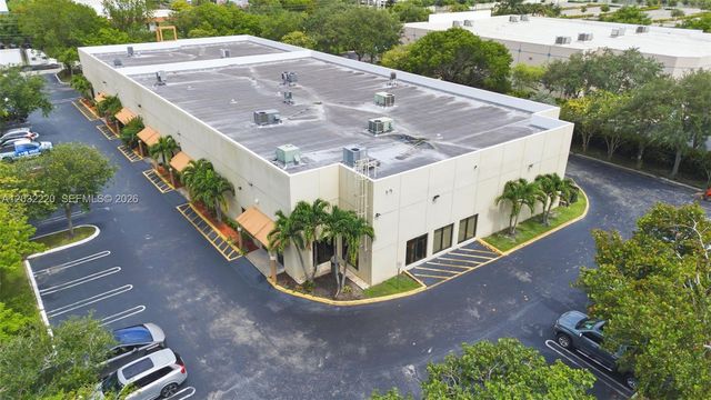 3660 NW 126th Avenue 8, Coral Springs, FL 33065