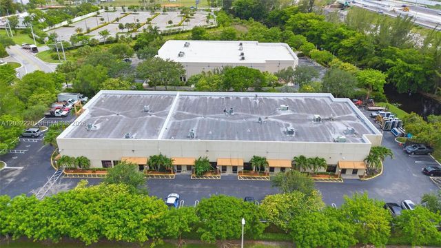 3660 NW 126th Avenue 8, Coral Springs, FL 33065