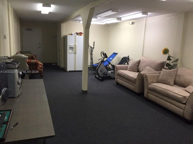 3660 NW 126th Avenue 8, Coral Springs, FL 33065