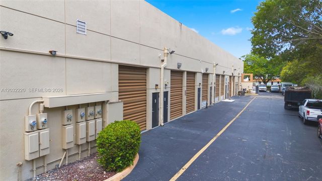3660 NW 126th Avenue 8, Coral Springs, FL 33065